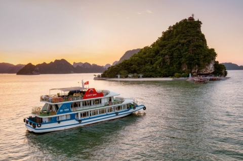 Thăm Hạ Long 1 ngày trên du thuyền 5 sao Cozy Bay Premium Cruise 