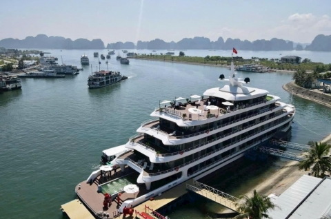 Du thuyền 6 sao Catherine Cruises – Trải nghiệm xa hoa bậc nhất tại Vịnh Hạ Long