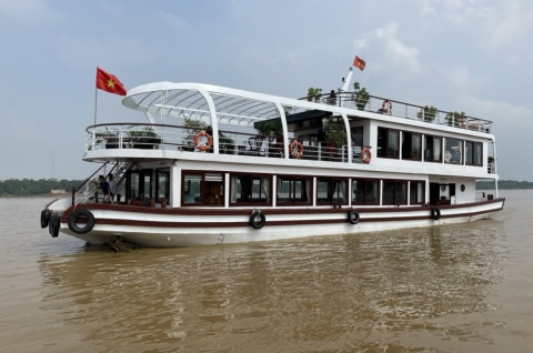 Chương Trình Tiệc trên Du Thuyền Sông Hồng