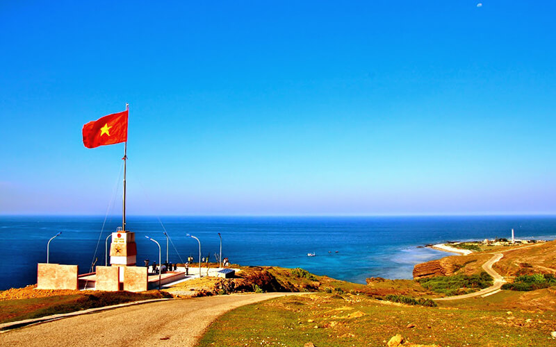 cột cờ đảo Phú Quý