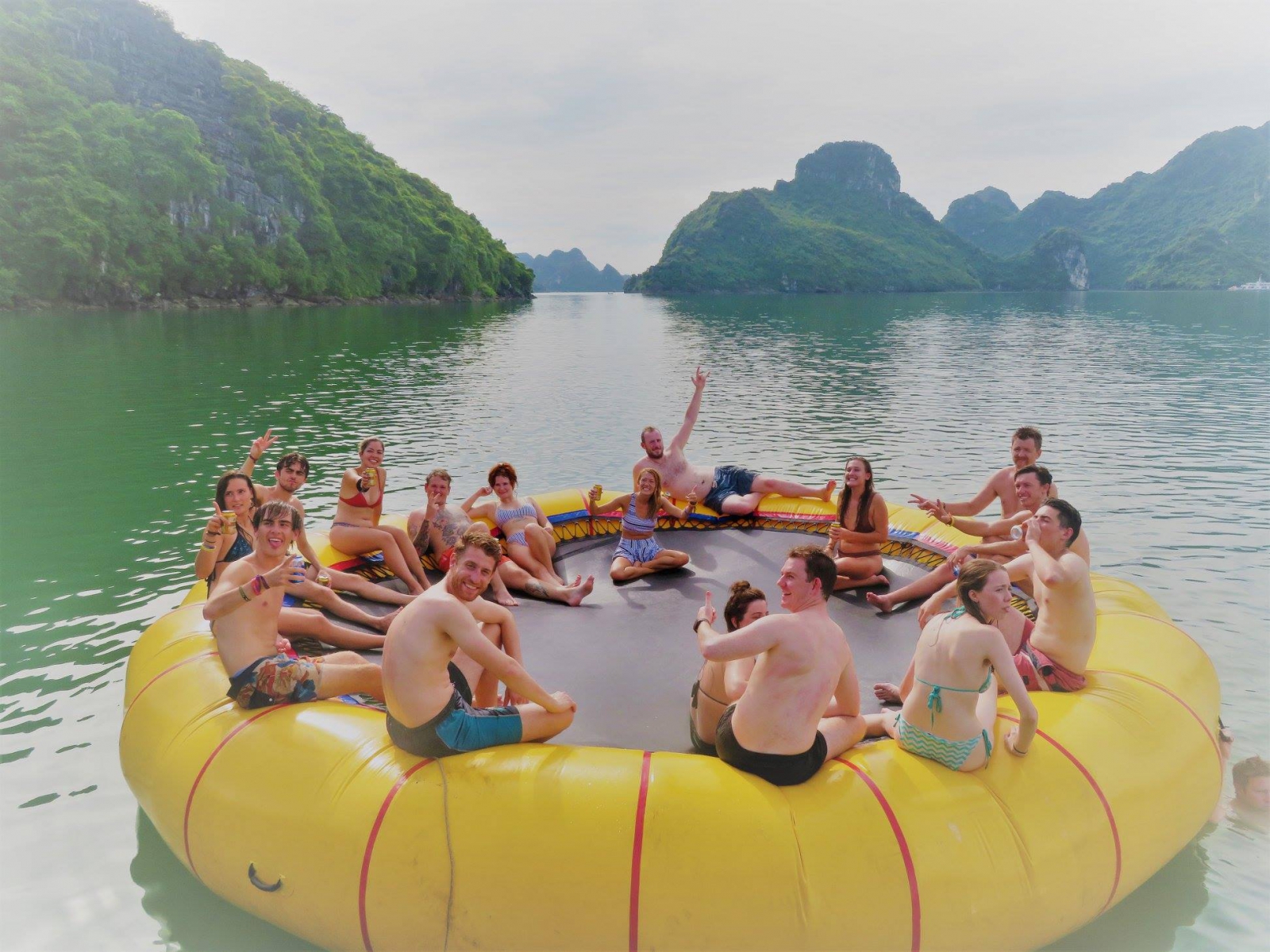 check in Ha Long