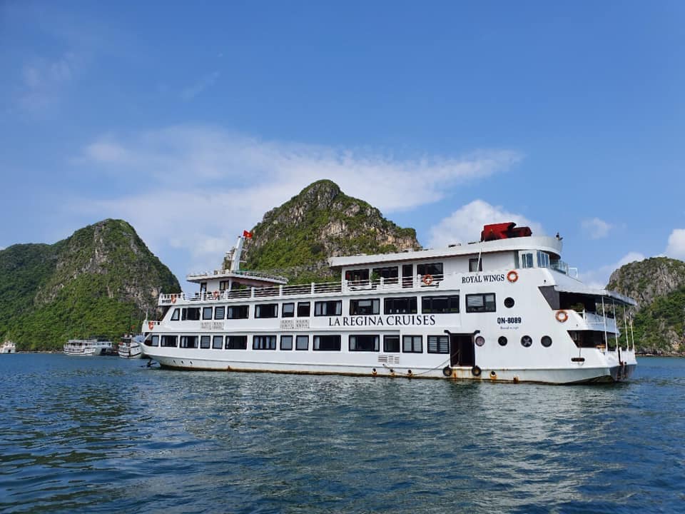 Du thuyền Laregina