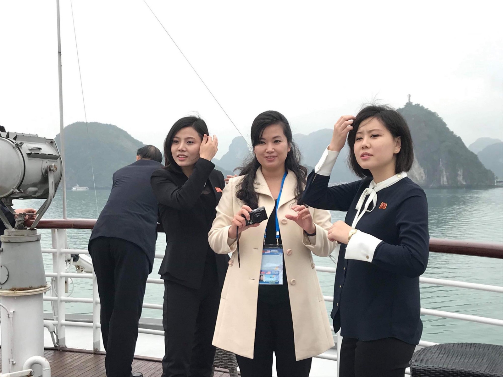 http://yourvacation.vn/tour-du-lich/du-thuyen-5-sao-paradise-luxury-ha-long-2-ngay-1-dem-385.html