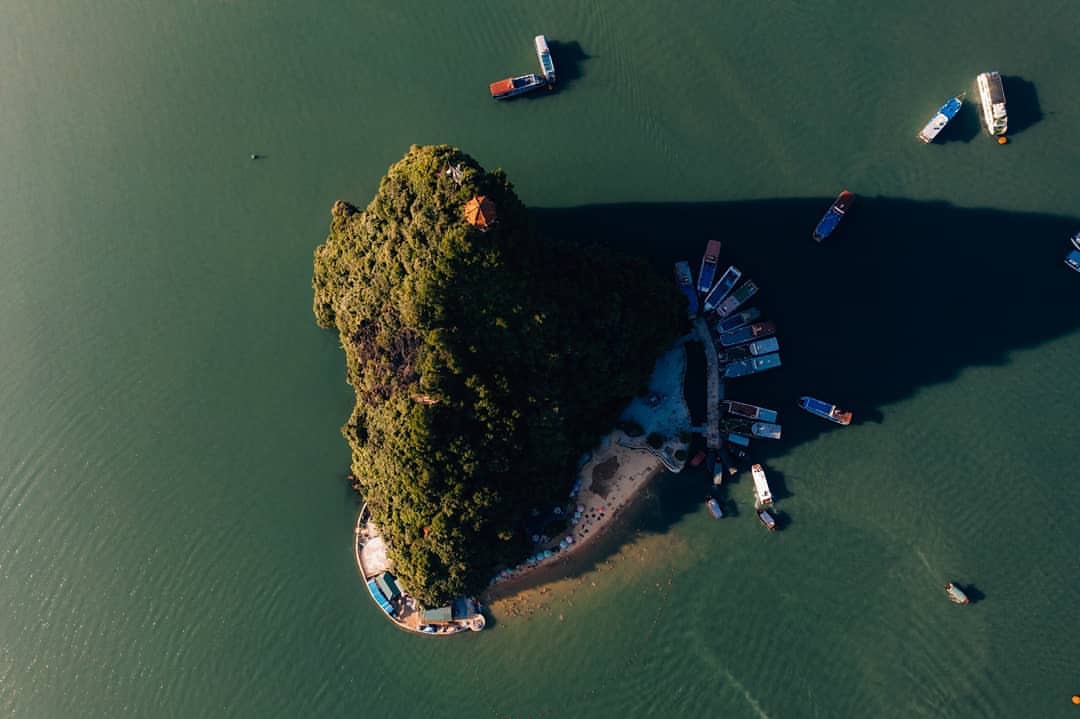 http://yourvacation.vn/tour-du-lich/tour-ha-long-ninh-binh-3/