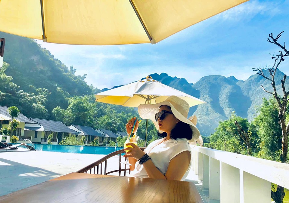 http://yourvacation.vn/kien-thuc-kinh-nghiem/ky-nghi-cua-ban-khu-nghi-duong-mai-chau-mountain-view-yourvacation-travel-585.html