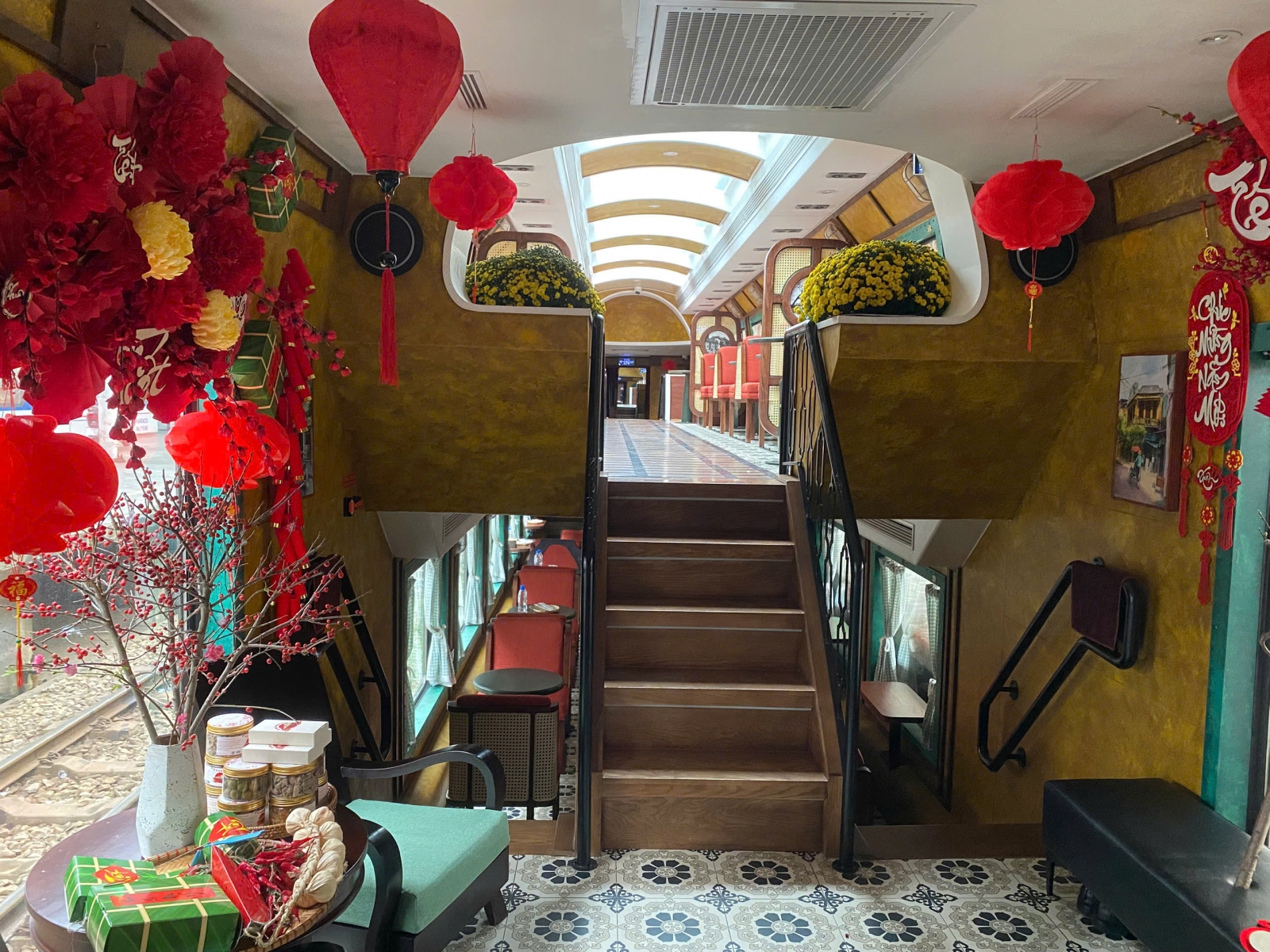 Đặt vé tau Hanoi Train