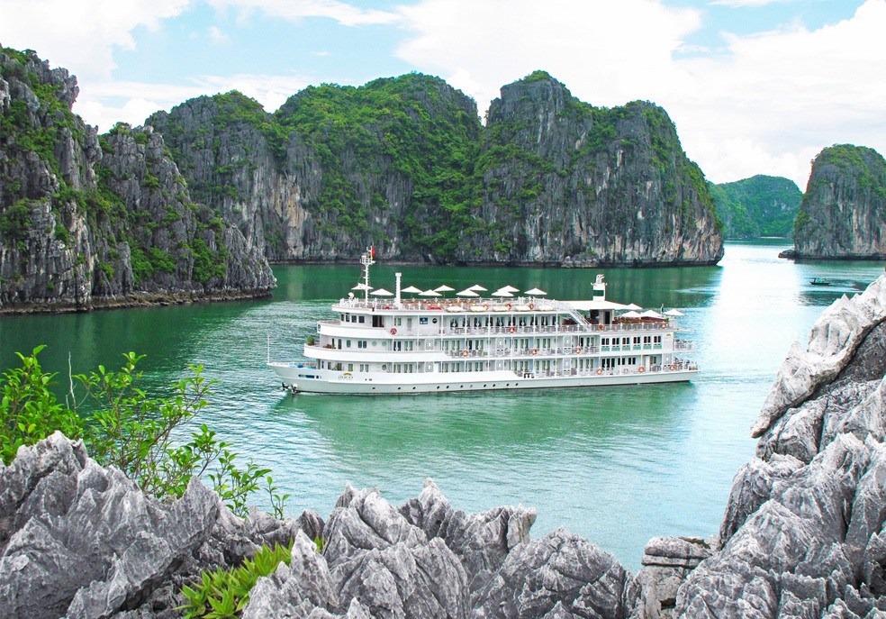 Âu Cơ Cruise