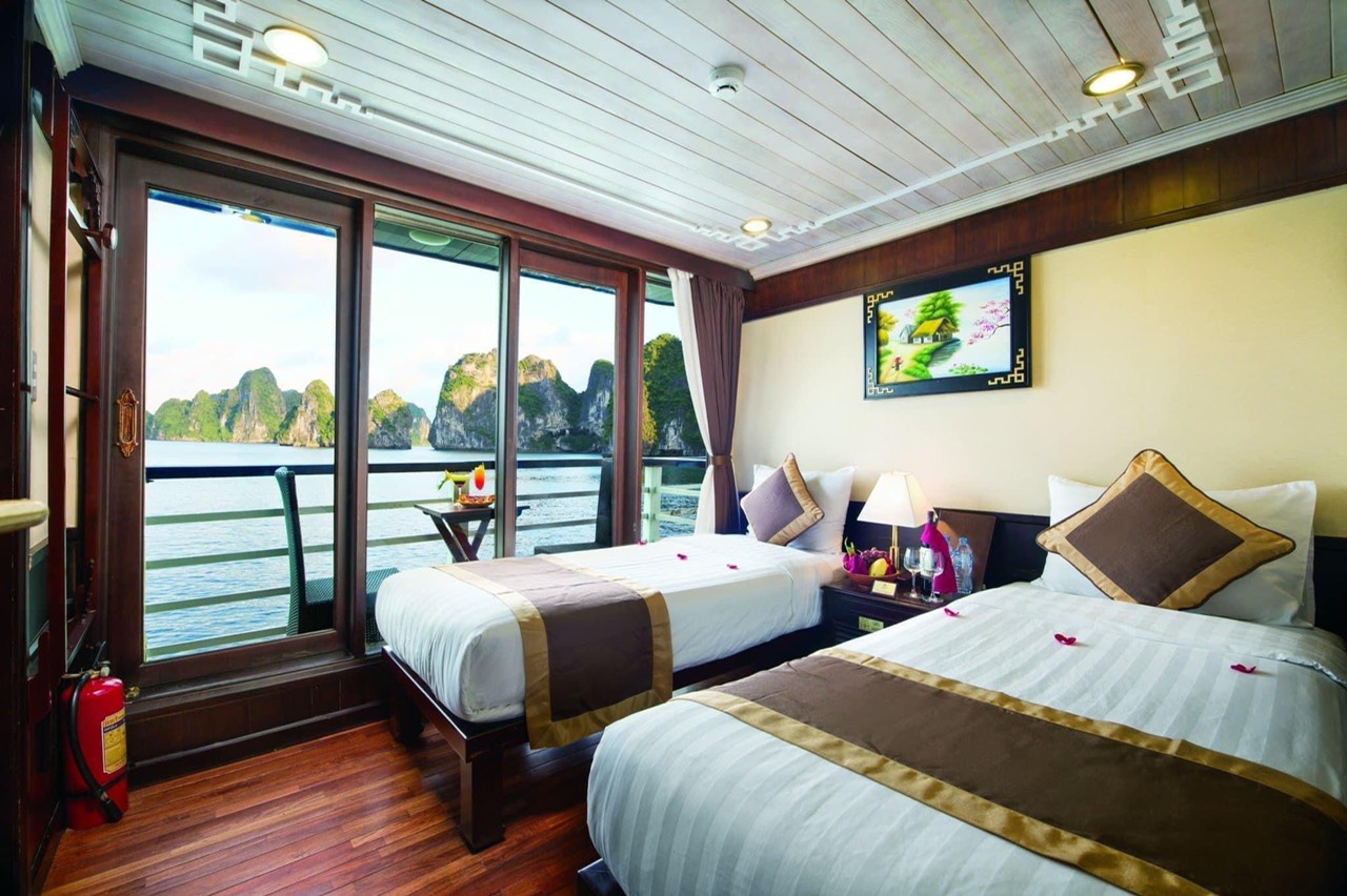 Tour Du thuyền Hạ Long Le Journey 4 sao